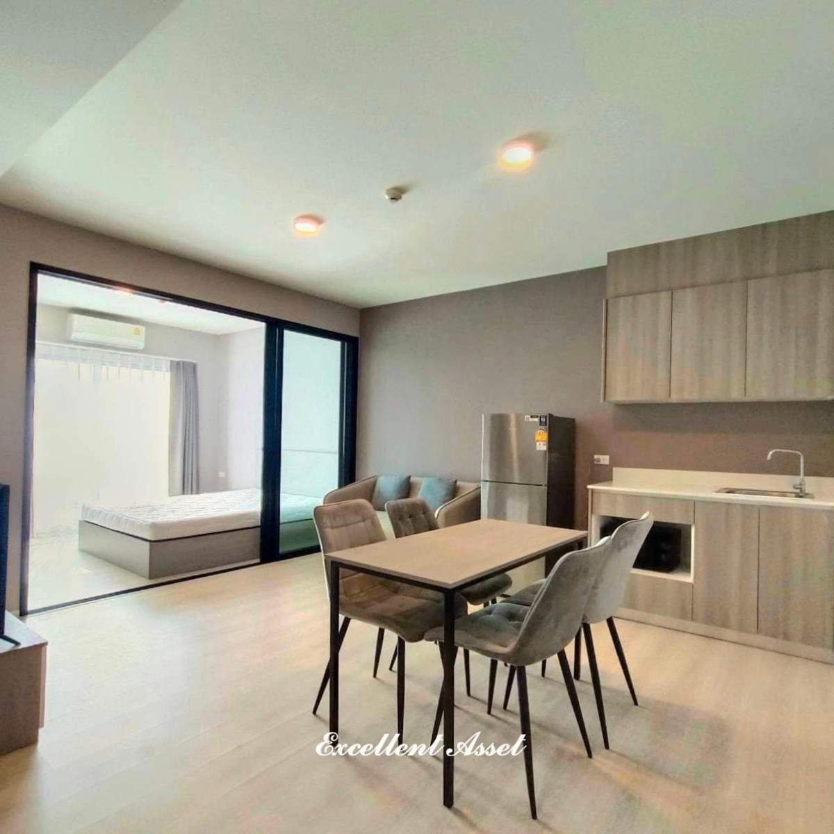 For RentCondoBangna, Bearing, Lasalle : Condo for rent, A space mega (A Space Mega), near Mega Bangna, Mega Bangna, only 750 meters, complete with furniture and electrical appliances.
