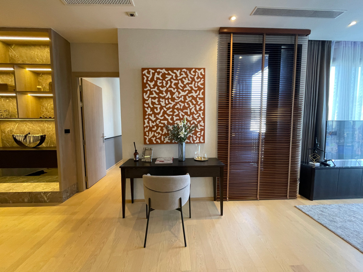 For SaleCondoRama9, Petchburi, RCA : Condo for sale: Ashton Asoke-Rama 9, Combine room, special size, 91.94 sq m, in ALPHA building, fully furnished, ready to move in. (Fully-Decorated) and receive full promotions for more than 13 items, the ultimate in luxury in the heart of the New CBD.