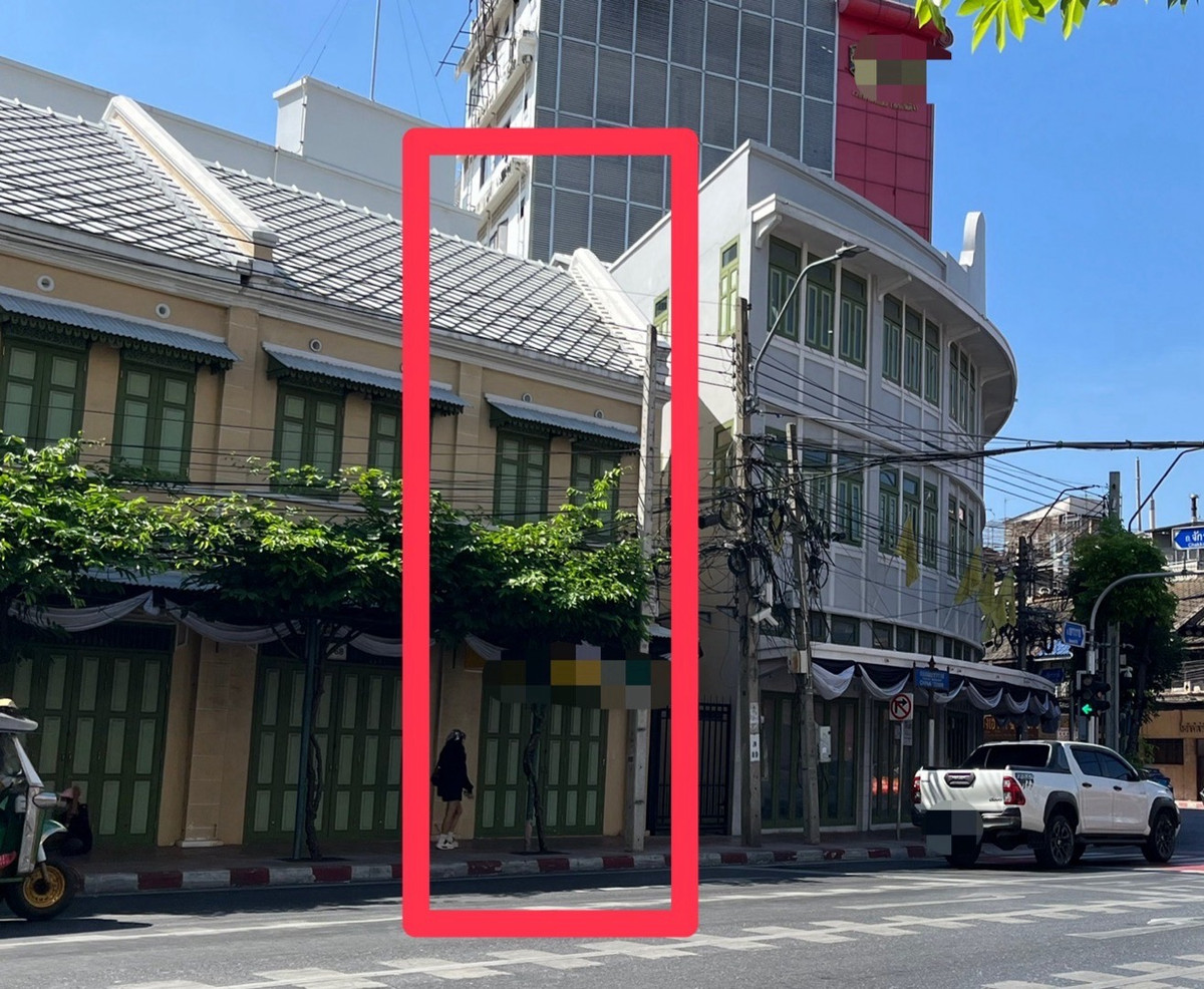 For RentShop HouseYaowarat, Banglamphu : Commercial building for rent, 1 unit, 3 floors @ Yaowarat, near MRT Sam Yot 600 meters, location for tourism, foreigners and hotels.