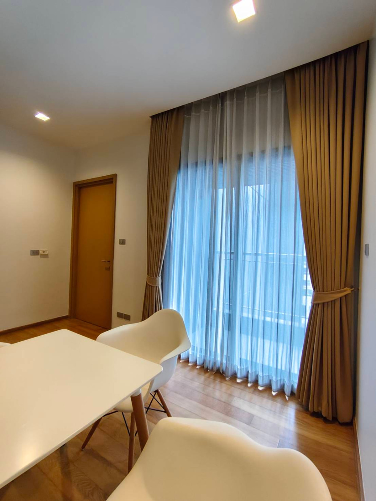 ขายคอนโดนานา : พื้นที่คุณภาพ ใจกลางความสะดวก วิวเมือง Hyde Sukhumvit 13 ห้องสวย พร้อมเข้าอยู่