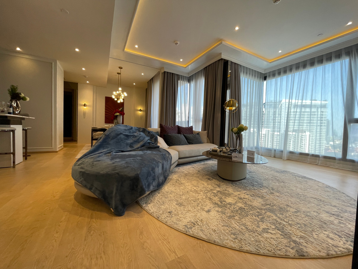 For SaleCondoRama9, Petchburi, RCA : Condo for sale: Ashton Asoke-Rama 9, Combine room, extra large size, 150.78 sq m, in ALPHA building, fully furnished, ready to move in. (Fully-Decorated) and receive full promotions for more than 13 items, the ultimate in luxury in the heart of the New CB