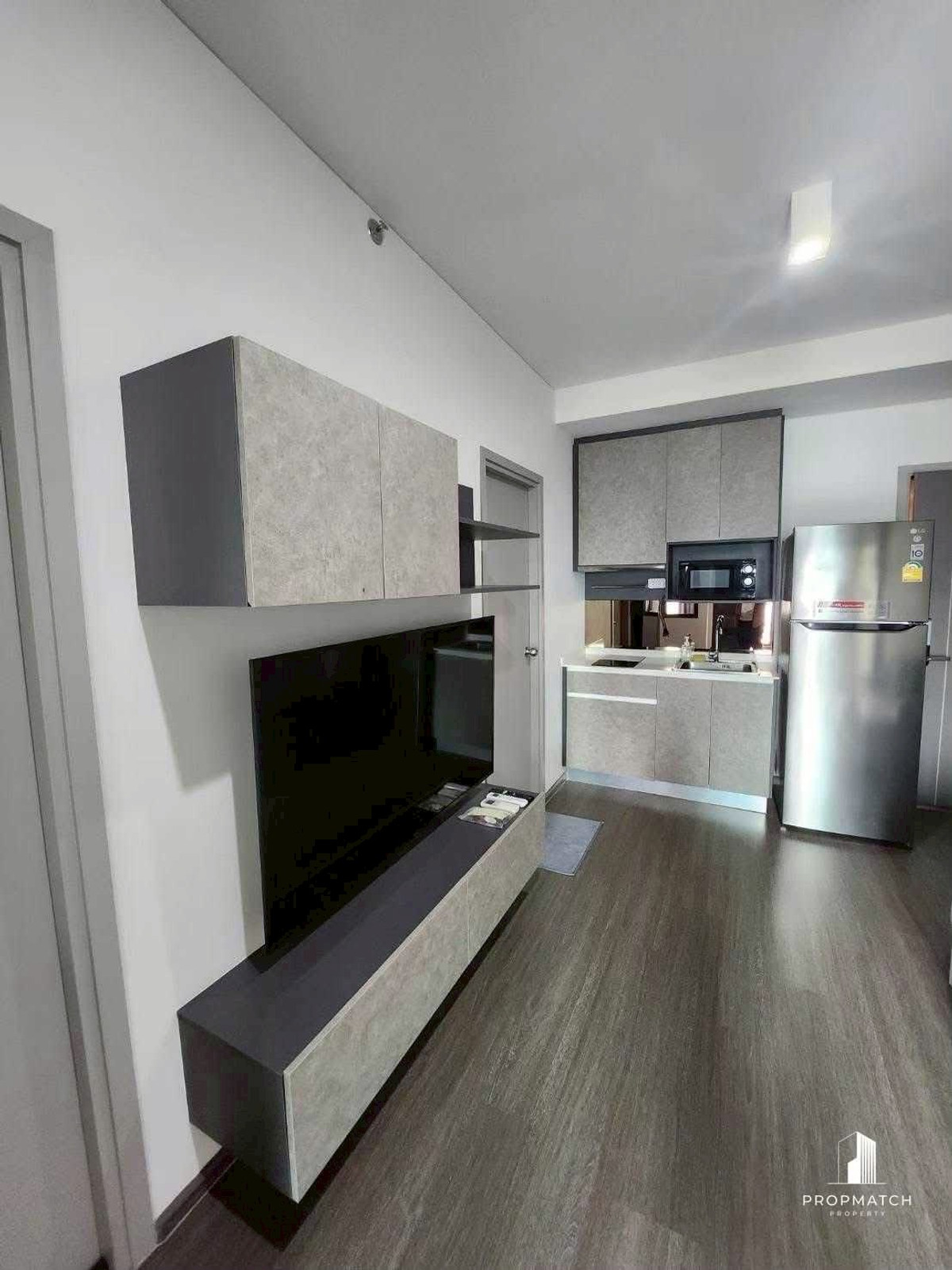 For RentCondoSapankwai,Jatujak : 🔥Hotprice🔥⚡️Ideo phahonjatujuk near Bts Mo Chit⚡️ 45 Sqm, good view, good location, nice to live in, only 23,000 B. Interested in making an appointment to see the putter 0928895628🔥