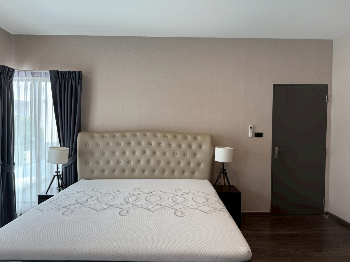 ให้เช่าทาวน์โฮมบางนา แบริ่ง ลาซาล : บ้านให้เช่า วีเว่ บางนา กม.7 พร้อมเฟอร์นิเจอร์ครบ ( SPSEVE1529)