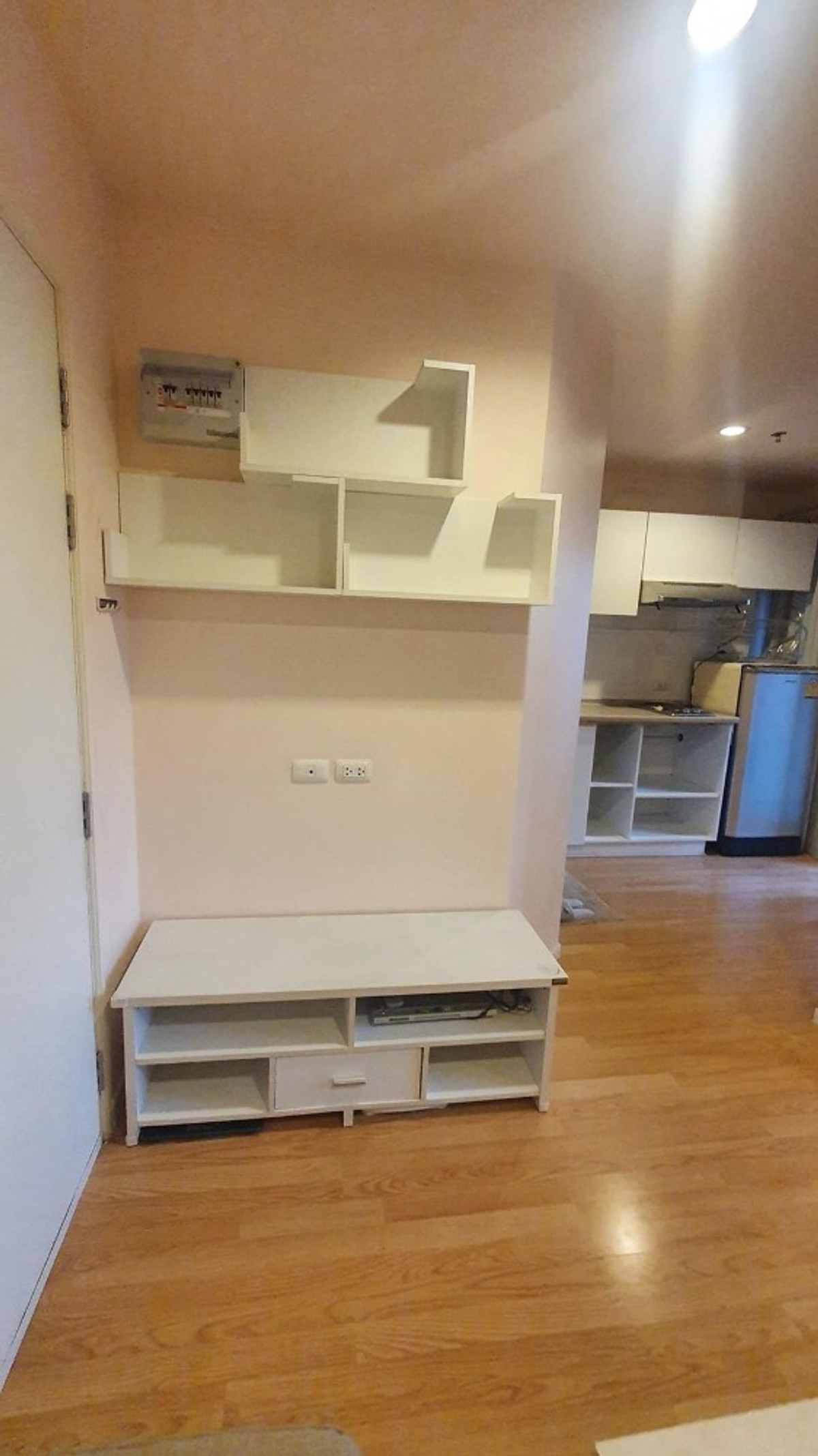 ขายคอนโดเสรีไทย-นิด้า : ✅ LP60115 ✅ Line : @p2nproperty