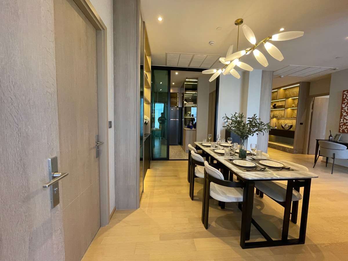 For SaleCondoRama9, Petchburi, RCA : Condo for sale: Ashton Asoke-Rama 9, Combine room, special size, 91.94 sq m, in ALPHA building, fully furnished, ready to move in. (Fully-Decorated) and receive full promotions for more than 13 items, the ultimate in luxury in the heart of the New CBD.