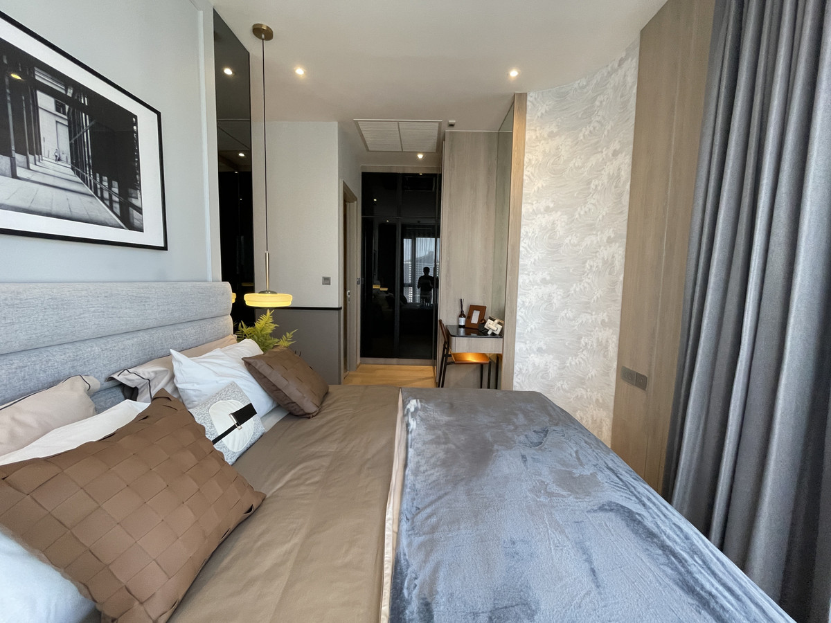 For SaleCondoRama9, Petchburi, RCA : Condo for sale: Ashton Asoke-Rama 9, Combine room, special size, 91.94 sq m, in ALPHA building, fully furnished, ready to move in. (Fully-Decorated) and receive full promotions for more than 13 items, the ultimate in luxury in the heart of the New CBD.