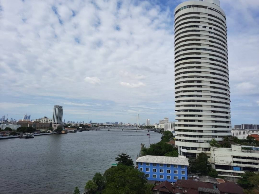 For SaleCondoPinklao, Charansanitwong : Condo for sale: My Resort @ River, large unit, excellent location, Chao Phraya River view, near MRT Bang Phlat. Size: 162 sq m.
