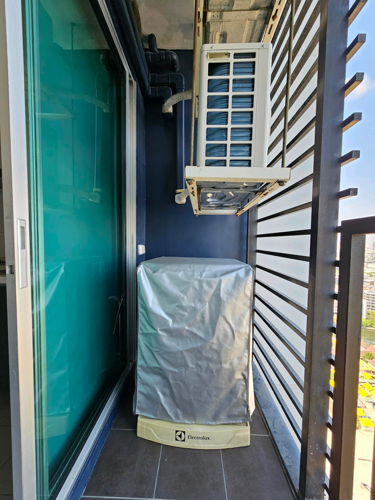 ให้เช่าคอนโดอ่อนนุช อุดมสุข : ให้เช่า คอนโดห้องสวย เพิ่งรีโนเวทใหม่ เครื่องใช้ไฟฟ้าครบ แถมฟรี‼️อินเตอร์เนท