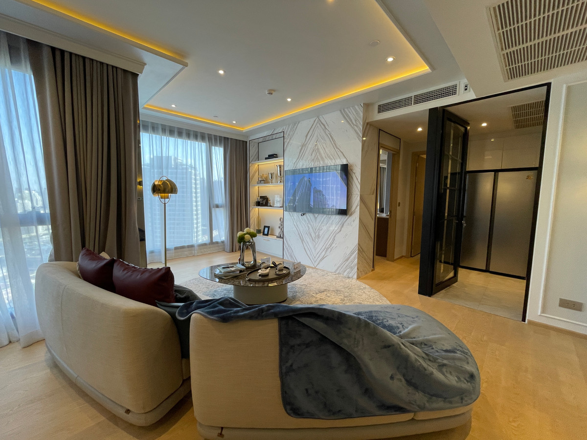 For SaleCondoRama9, Petchburi, RCA : Condo for sale: Ashton Asoke-Rama 9, Combine room, extra large size, 150.78 sq m, in ALPHA building, fully furnished, ready to move in. (Fully-Decorated) and receive full promotions for more than 13 items, the ultimate in luxury in the heart of the New CB