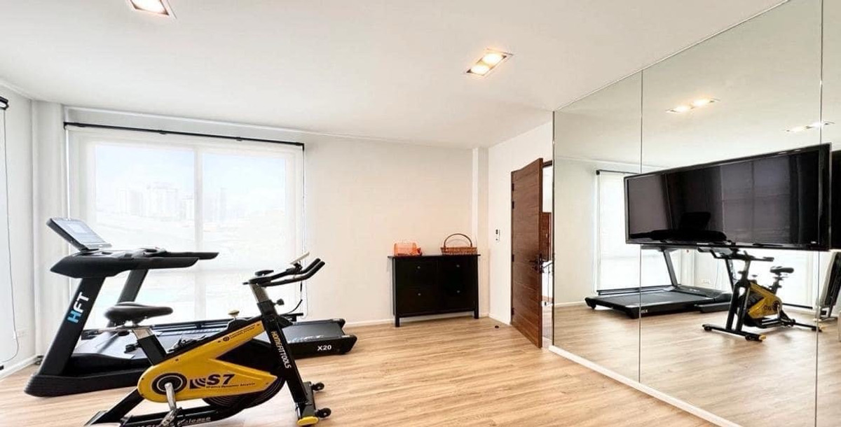 ขายบ้านวงเวียนใหญ่ เจริญนคร : ขายบ้านเดี่ยวคลองสาน ใกล้ไอคอนสยาม ใกล้รถไฟฟ้า บ้านสร้างเองดีไซน์พิเศษ พื้นที่ใหญ่ ใจกลางเมือง