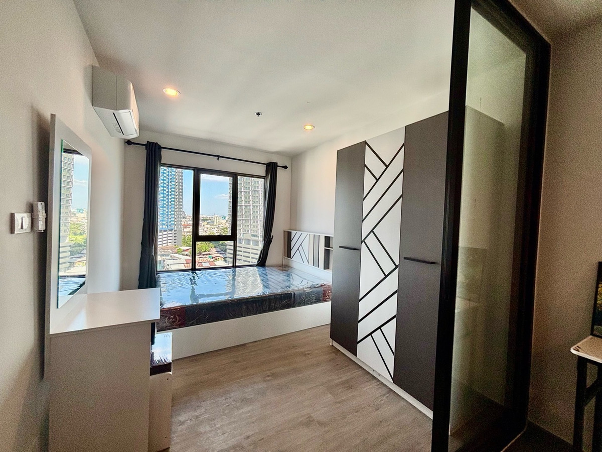 For RentCondoThaphra, Talat Phlu, Wutthakat : ❤️For rent regent home wutthagard, interested line @900cqqhk tel 0859114585. Size 26 sq m, ready to move in.