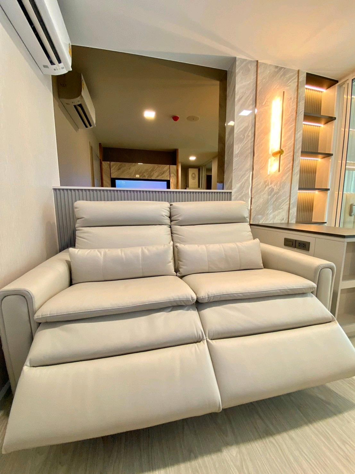 For RentCondoPathum Thani,Rangsit, Thammasat : 🌴 Kave Town Island 🌴| Water park condo next to Bangkok University.