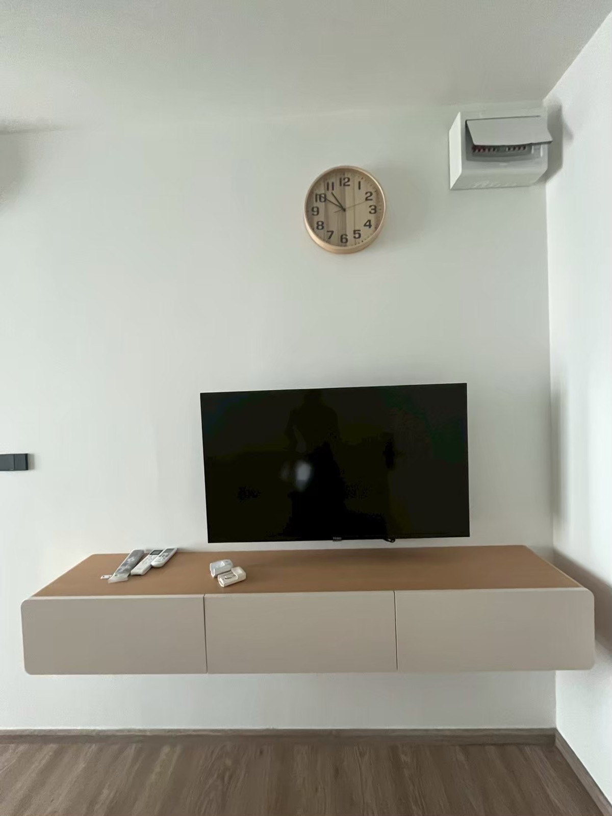 ให้เช่าคอนโดนวมินทร์ รามอินทรา : 📍 อาคาร B ชั้น 8 พร้อมอยู่ 💸 ค่าเช่า 9,000 บาท/เดือน ราคาดีที่สุด  สัญญาเช่า 1 ปี | ขายสัญญาเช่า (เหลือ 7 เดือน)