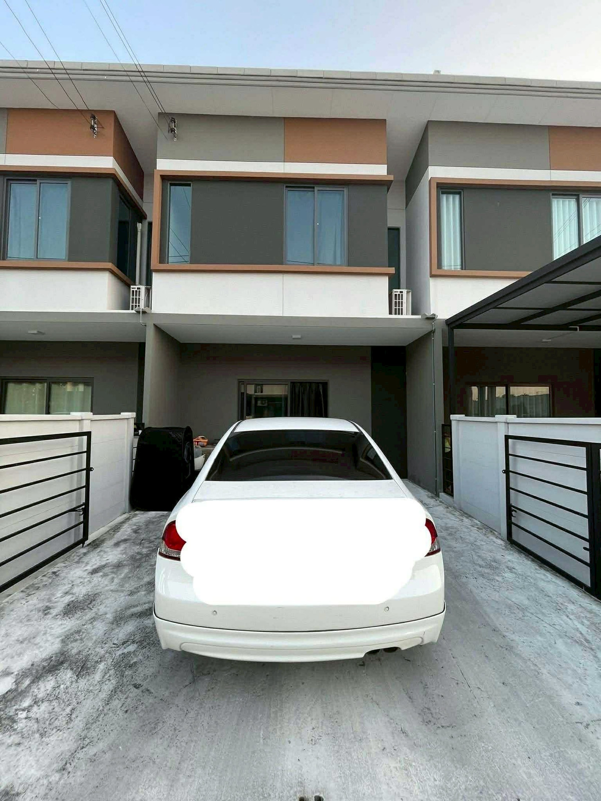 For RentTownhomePathum Thani,Rangsit, Thammasat : ME2500486 2-story townhome for rent, Pleno town, Lam Luk Ka, Khlong 5, near the expressway.