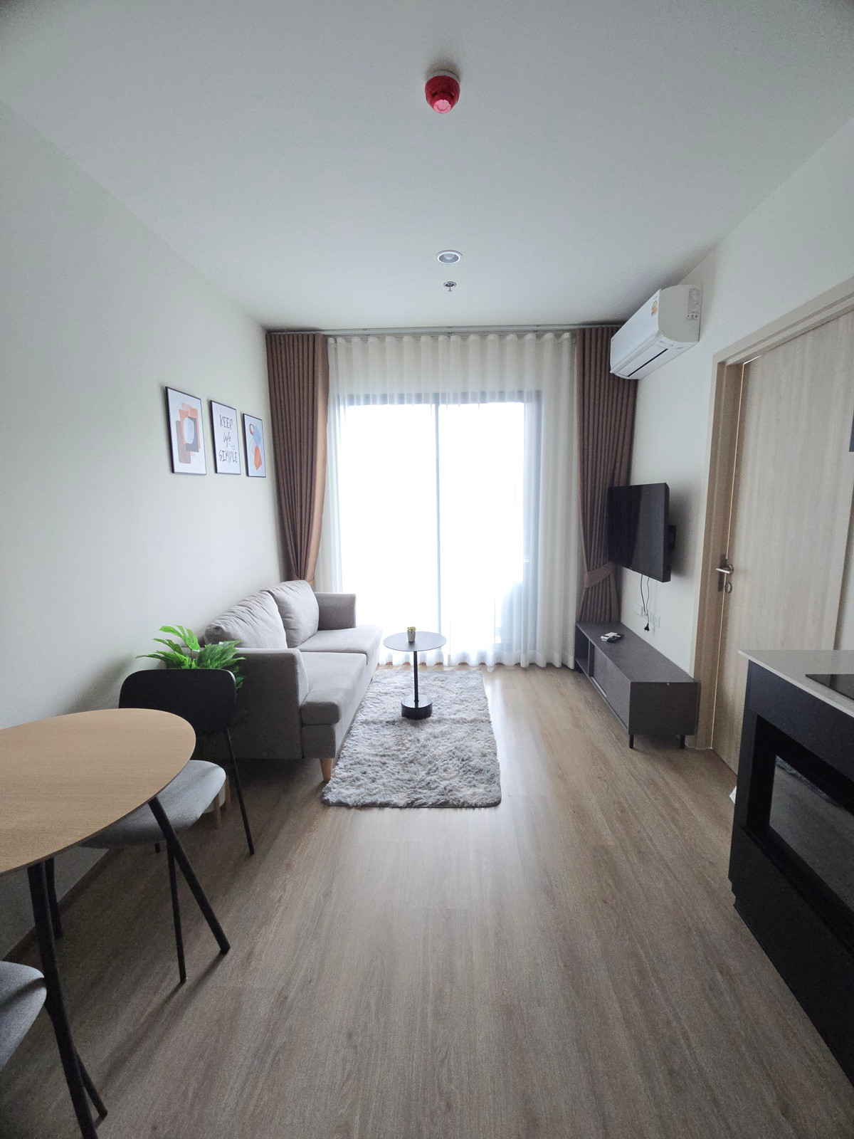 ให้เช่าคอนโดพระราม 9 เพชรบุรีตัดใหม่ RCA : 🔥ให้เช่าด่วน🔥โนเบิล นิว ดิสทริค อาร์ไนน์ ห้องมุม วิวสวย ส่วนกลางจัดเต็ม เฟอร์นิเจอร์ครบพร้อมเข้าอยู่ ใกล้รถไฟฟ้า MRT พระราม 9