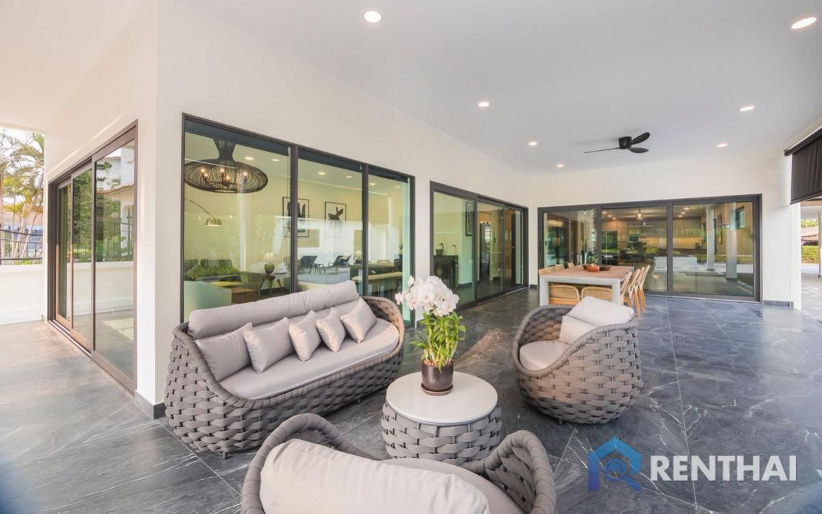 For SaleHousePattaya, Bangsaen, Chonburi : Fully Furnished 4bed Villa in Pattaya