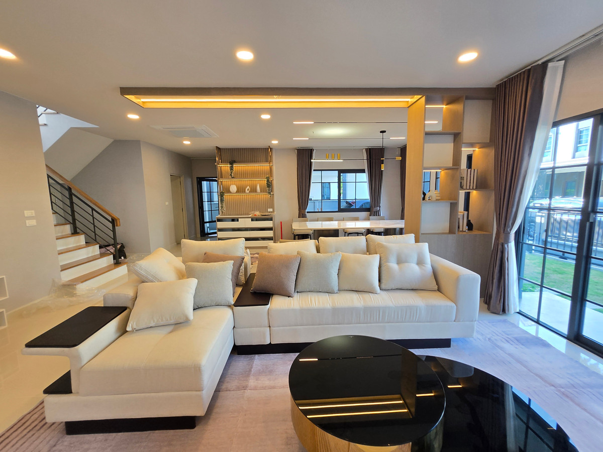 ให้เช่าบ้านบางนา แบริ่ง ลาซาล : 𝐂𝐄𝐍𝐓𝐑𝐎 𝐁𝐀𝐍𝐆𝐍𝐀 เซนโทร บางนา