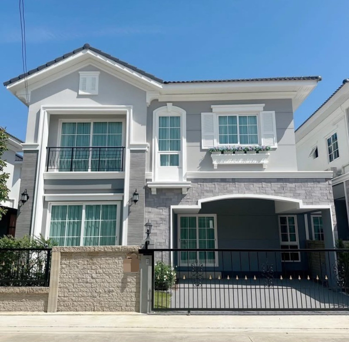 ให้เช่าบ้านสมุทรปราการ สำโรง : M1540 ให้เช่า บ้านเดี่ยว 2 ชั้น โกลเด้น นีโอ สุขุมวิท - ลาซาล (สุขุมวิท 113)