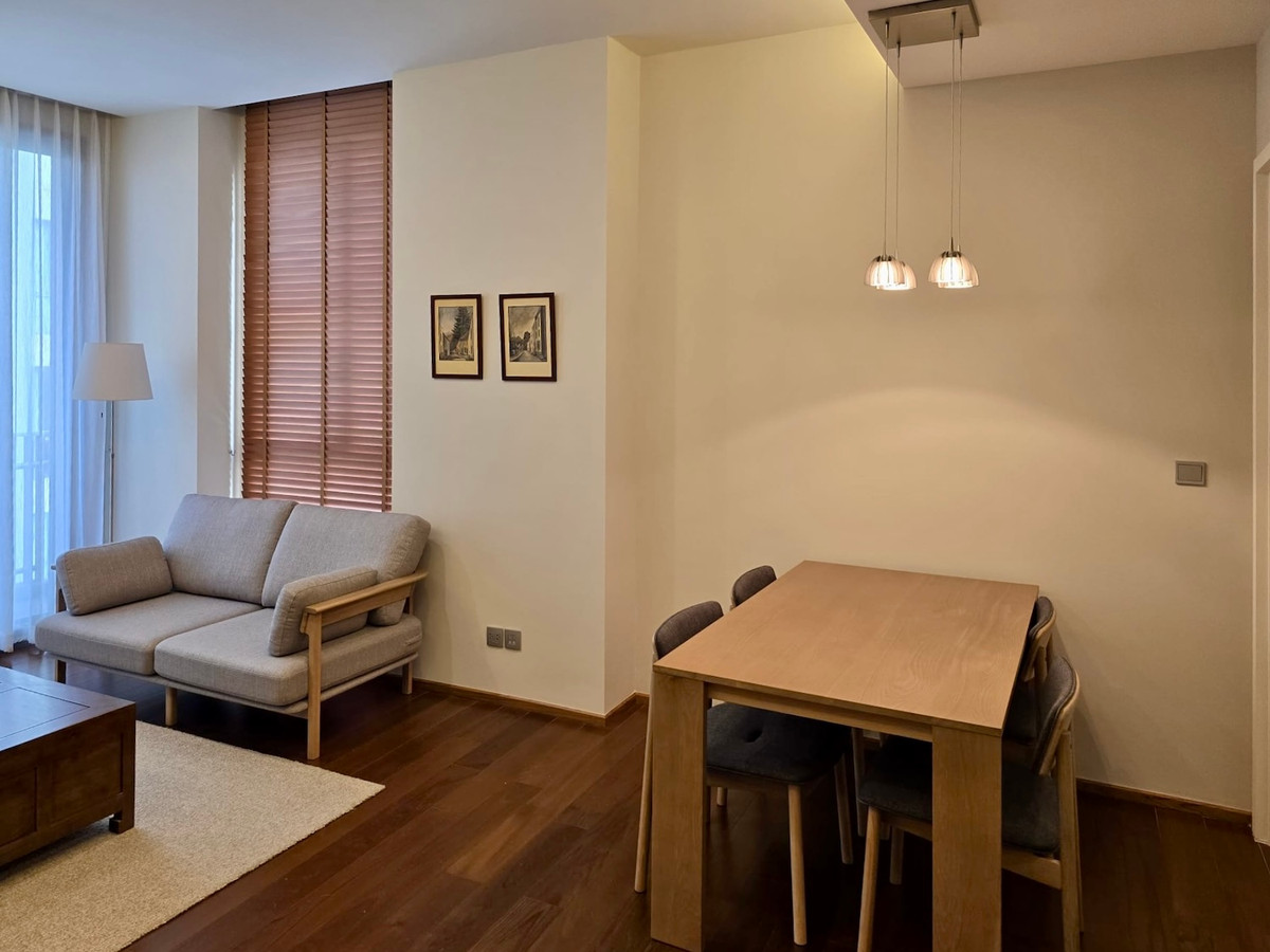 ให้เช่าคอนโดสุขุมวิท อโศก ทองหล่อ : คอนโด 2 ห้องนอน พร้อมให้เช่า ใจกลางทองหล่อ