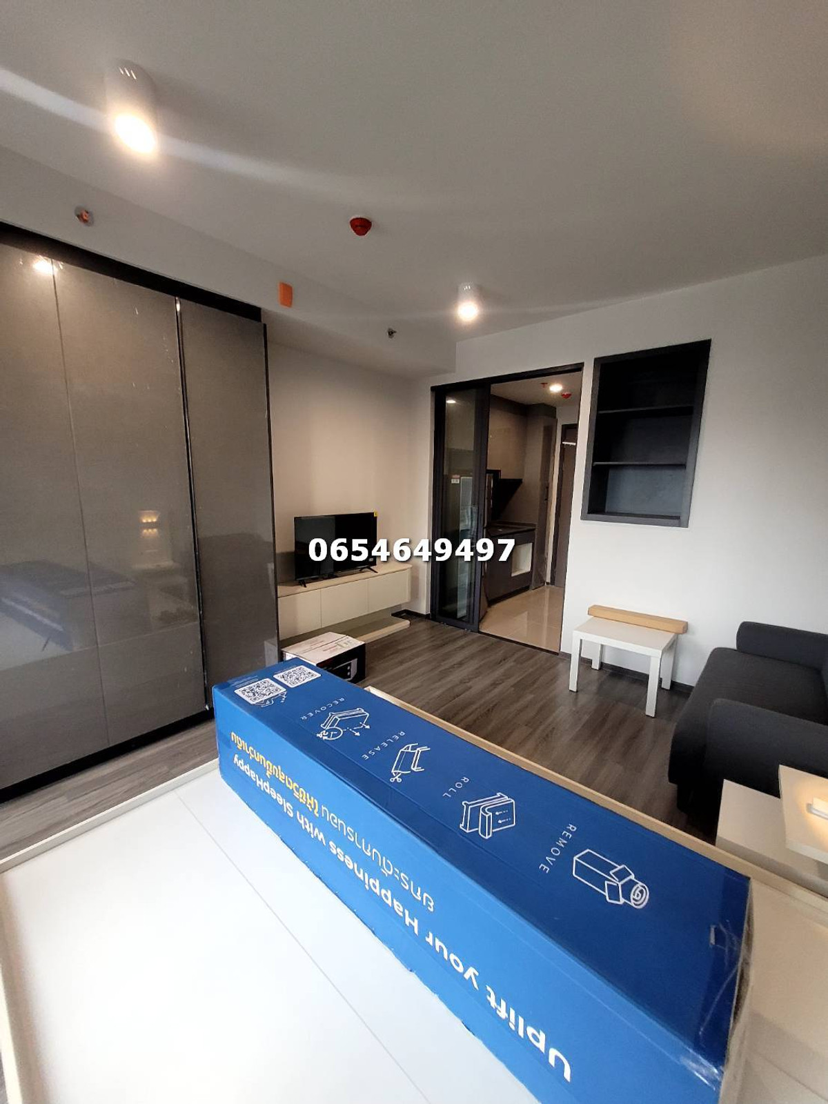 ให้เช่าคอนโดสยาม จุฬา สามย่าน : ให้เช่า ห้องใหม่ Ideo chula samyan ห้อง Studio ขนาด 28.5 ตร.ม. สนใจติดต่อ 065-464-9497