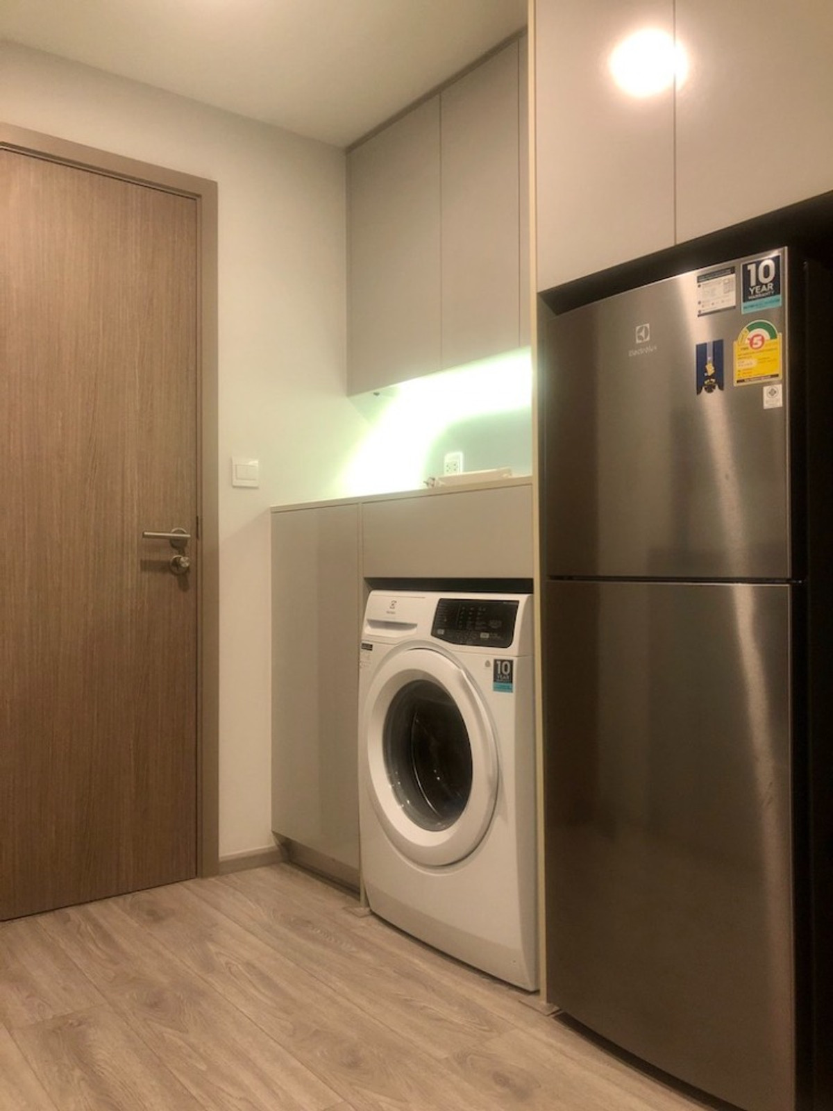 ขายคอนโดราชเทวี พญาไท : Maestro 14 Siam Ratchathewi【𝐒𝐄𝐋𝐋 & 𝐑𝐄𝐍𝐓】🔥ห้องแต่งโทนอ่อน เฟอร์เลือกมาอย่างลงตัว ให้ฟีลอบอุ่นแบบมีดีเทล🔥 ติดต่อไลน์ไอดี: @hacondo