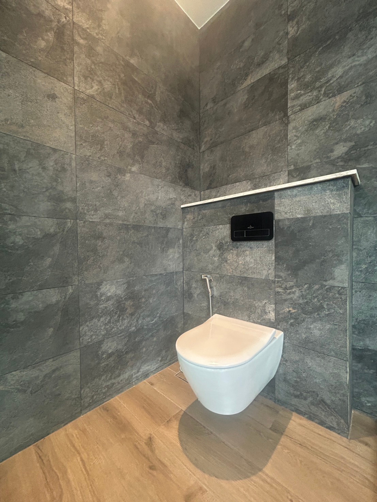 ขายบ้านเลียบทางด่วนรามอินทรา : ขายบ้านเดี่ยวบูก้าน โยธินพัฒนา 3 ชั้น 112.80 วา พื้นที่ใช้สอย 737 ตรม.  พร้อมสระว่ายน้ำ เเละลิฟท์โดยสาร