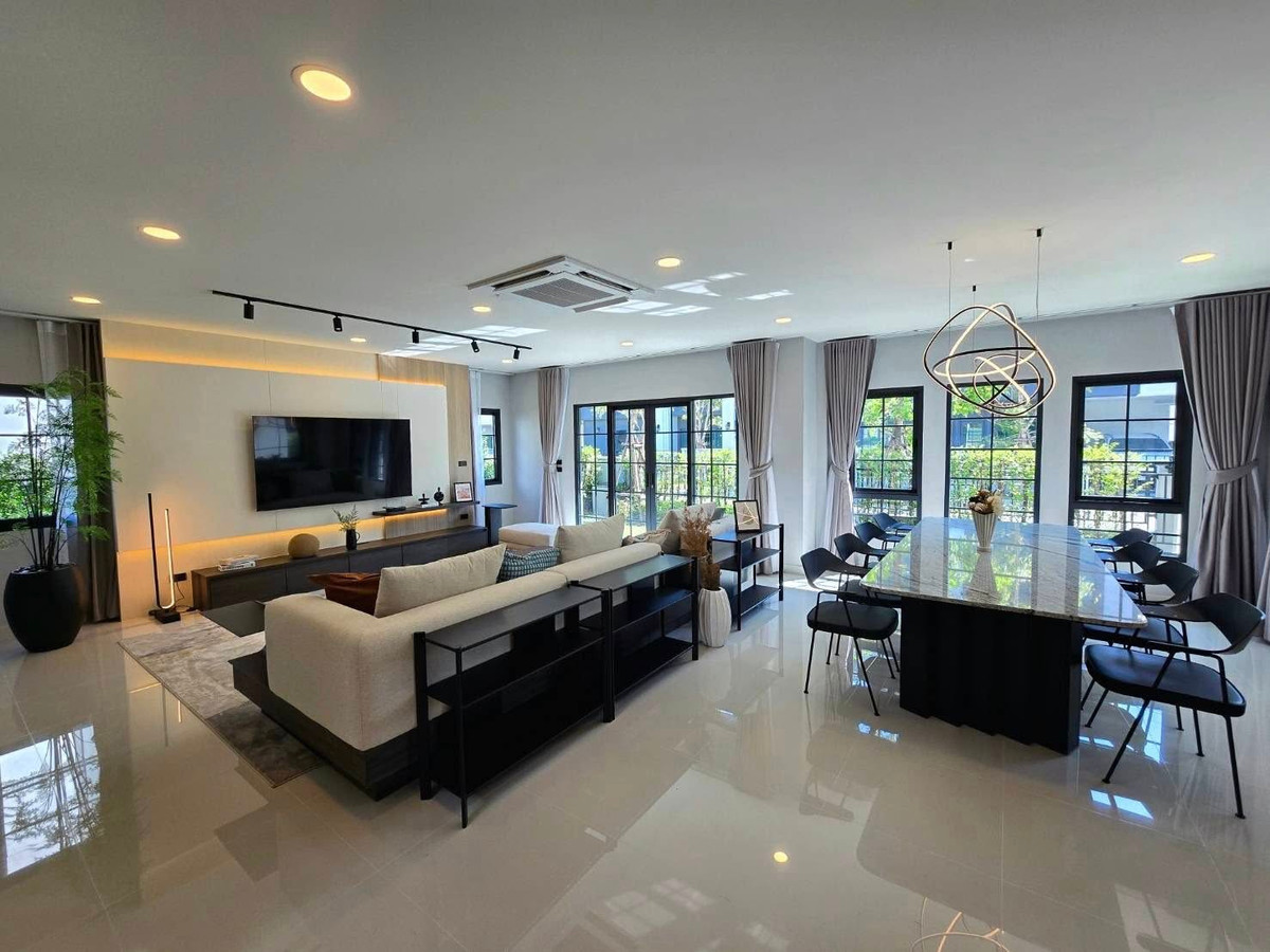 For RentHouseBangna, Bearing, Lasalle : Centro Bangna