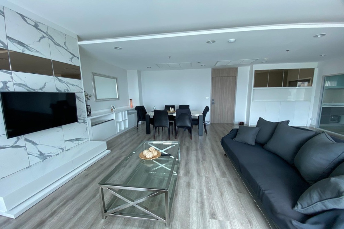 ขายคอนโดสาทร นราธิวาส : 🔥 สำหรับขาย !! วิวเมือง, ห้องกว้าง, ชั้นสูง 24++, ทำเลดี!! 🔥 Code C20221200267..........Centric Sathorn - ST. Louis, 3 ห้องนอน, 3 ห้องน้ำ, แต่งครบ, ราคาพิเศษ!!📣📣