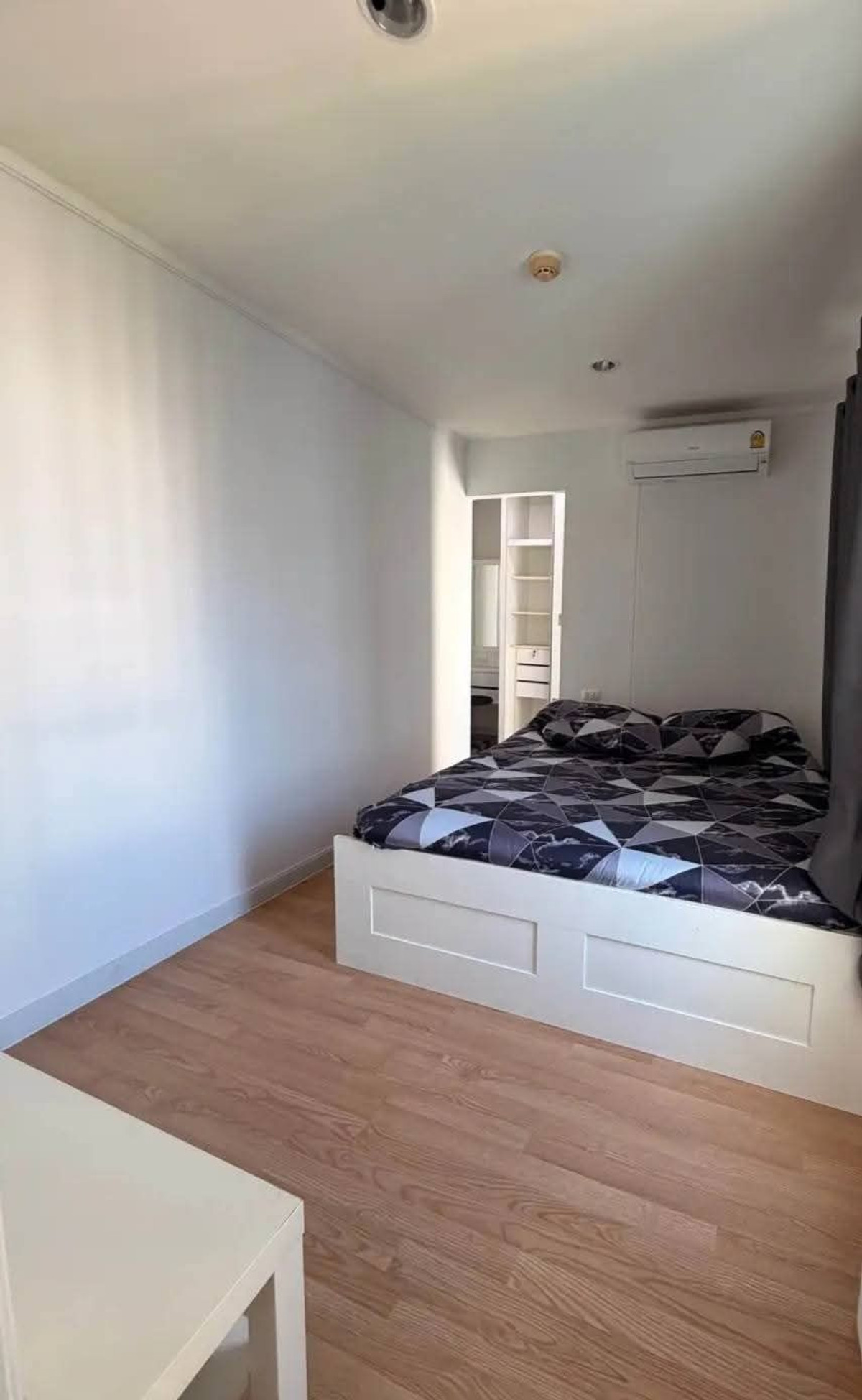 ให้เช่าคอนโดพัฒนาการ ศรีนครินทร์ : N 2451  ให้เช่า ลุมพินี วิว เพชรบุรี-ตัดใหม่ (พัฒนาการ 26)