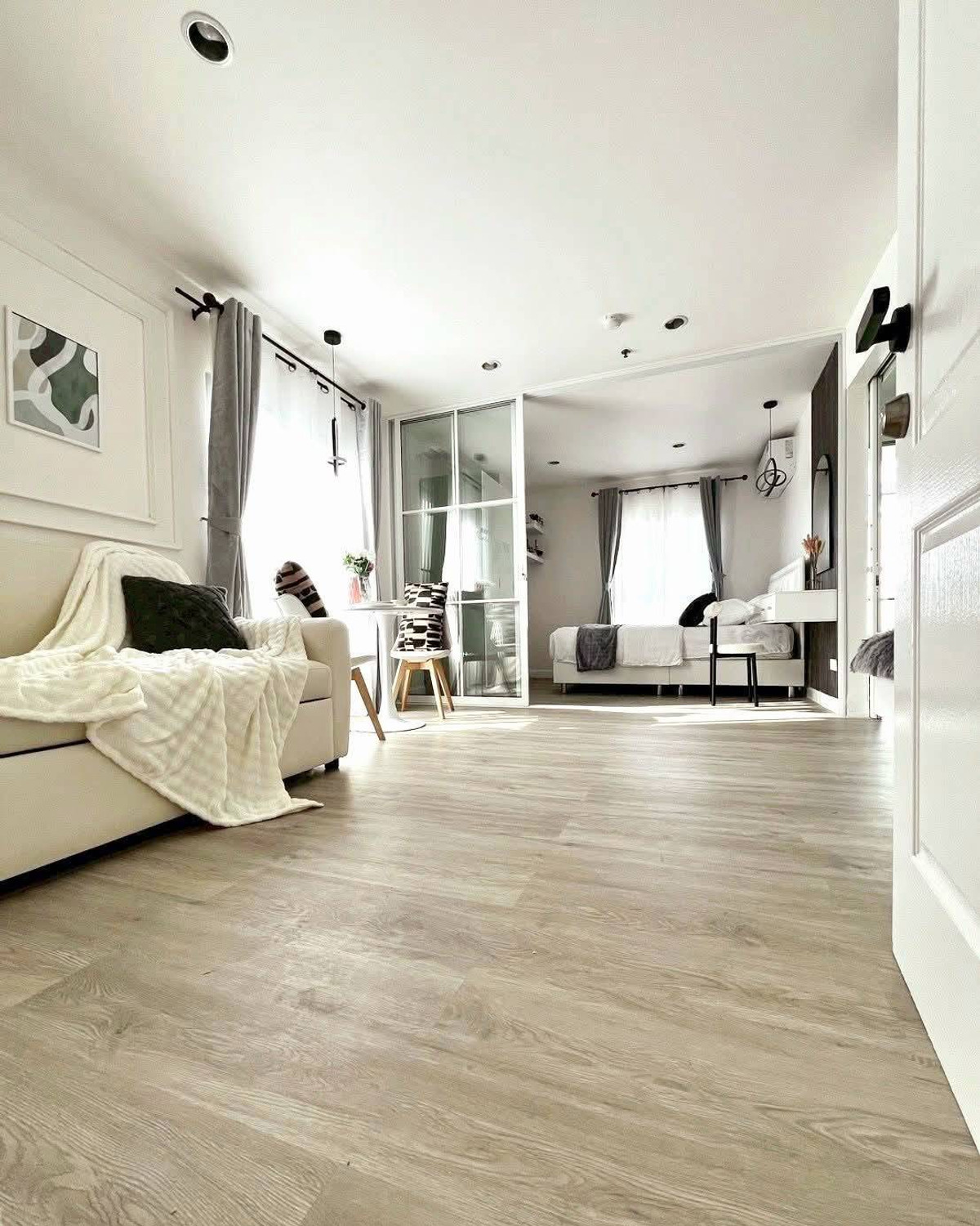 ขายคอนโดรัชดา ห้วยขวาง : แต่งสวย สไตล์รีสอร์ท  ผ่อนเบาๆ 