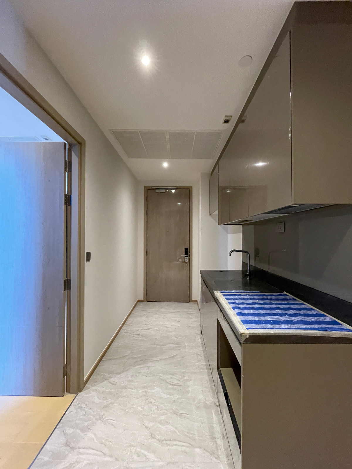 For SaleCondoRama9, Petchburi, RCA : Condo for sale: Ashton Asoke-Rama 9, ALPHA building, 2 bedrooms, 2 bathrooms, usable area 66.96 sq m., ready to receive full promotions. ที่สุดของความ Luxury ใจกลาง New CBD เพียง 230 ม. จาก MRT พระราม 9