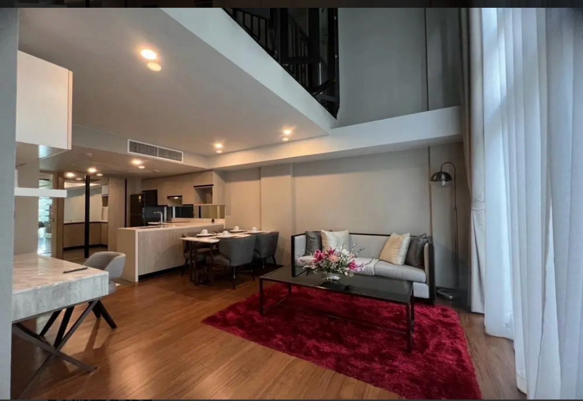 ขายคอนโดวิทยุ ชิดลม หลังสวน : ฟรีโฮลด์กว้างขวางดูเพล็กซ์ 1 ห้องนอน/2 ห้องน้ำในเขตหลังสวน/โควต้าต่างประเทศ