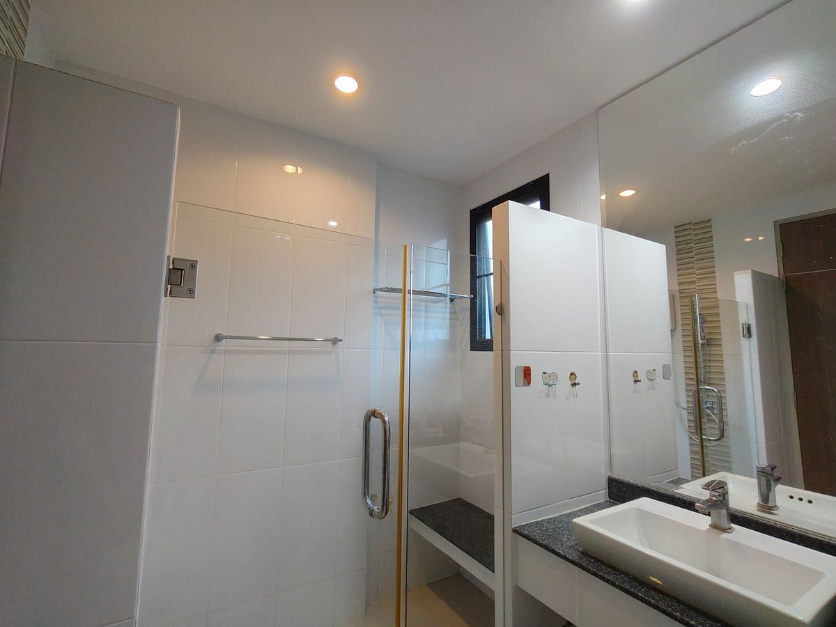 ขายบ้านมีนบุรี-ร่มเกล้า : 67.6ตรว 4นอน3น้ำ บ้านเดี่ยว 2 ชั้น  อควา ดิวินา รามคำแหง 94