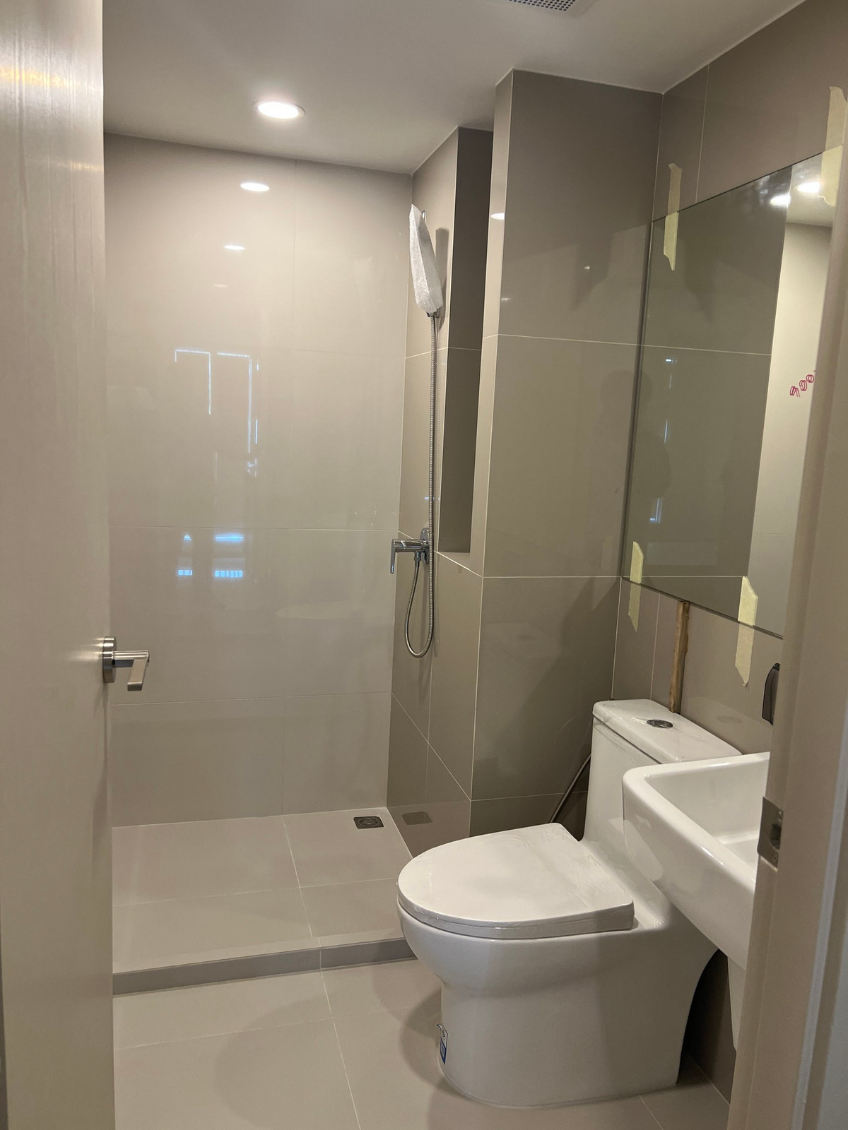 ขายดาวน์คอนโดเกษตรศาสตร์ รัชโยธิน : ขายดาวน์แบบขาดทุนราคาเพียง 55,000!! (ผ่อนครบงวดแล้ว) 🔥 คอนโด The Origin Phahol 57  โครงการพร้อมเข้าอยู่ปลายเดือนมกราคมนี้