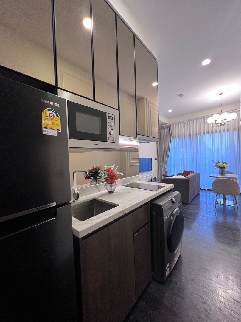 For SaleCondoSukhumvit, Asoke, Thonglor : 🔥Urgent Sale🔥 Park Origin Thonglor, near BTS Thonglor station, on Sukhumvit Road. Fully furnished and ready to move in.