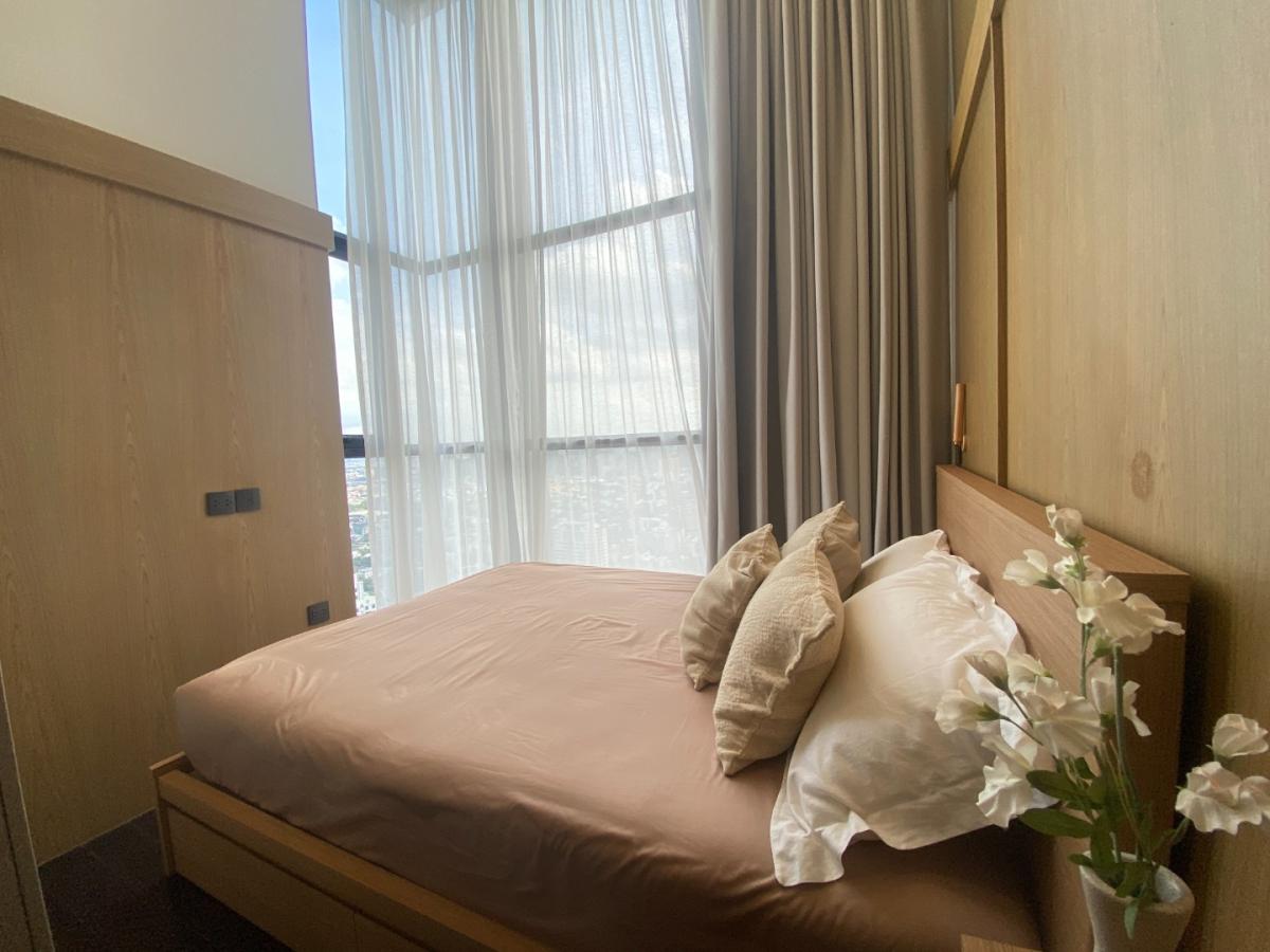 For SaleCondoSukhumvit, Asoke, Thonglor : 🔥Urgent Sale🔥 Park Origin Thonglor, near BTS Thonglor station, on Sukhumvit Road. Fully furnished and ready to move in.