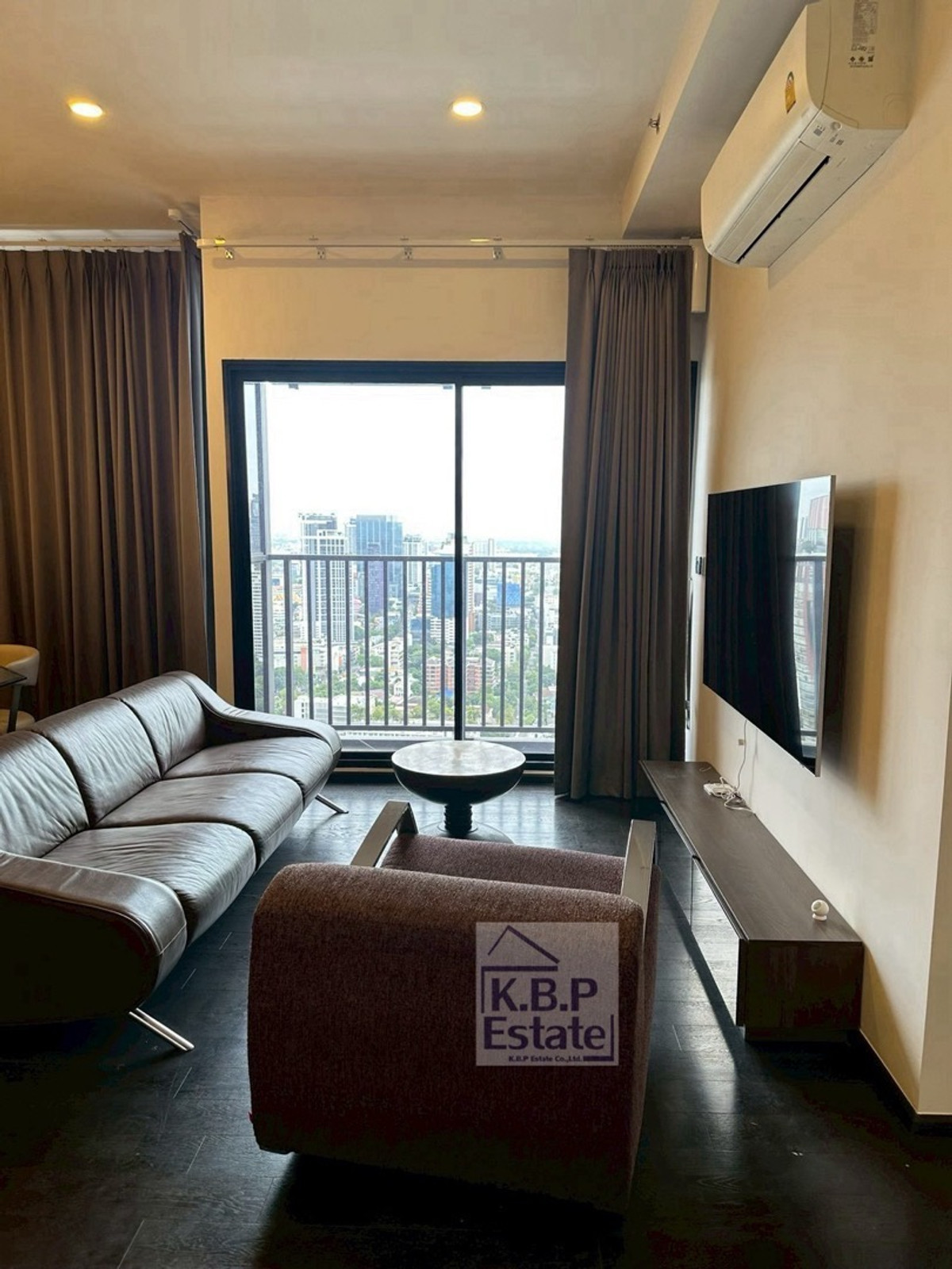 คอนโดสุขุมวิท อโศก ทองหล่อ : (FOR SALE&RENT)Park Origin Thonglor Fully Furniture Ready to Move