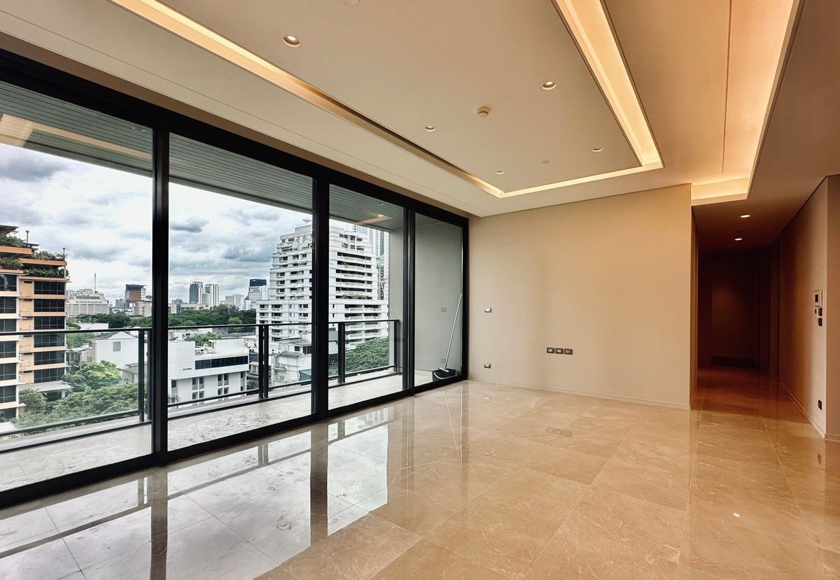 ขายคอนโดวิทยุ ชิดลม หลังสวน : 2 ห้องนอนที่ The Residences at Sindhorn Kempinski Hotel Bangkok, Contact 062-496-6454