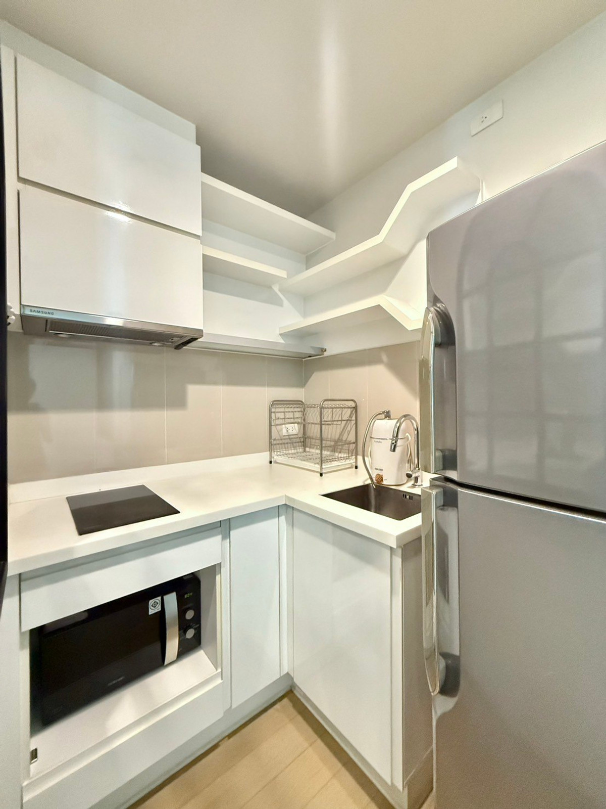 For SaleCondoRatchathewi,Phayathai : Pyne by Sansiri【𝐒𝐄𝐋𝐋 & 𝐑𝐄𝐍𝐓】🔥Luxurious white design creates a bright, airy, and organized feeling.🔥 Contact Line ID: @hacondo