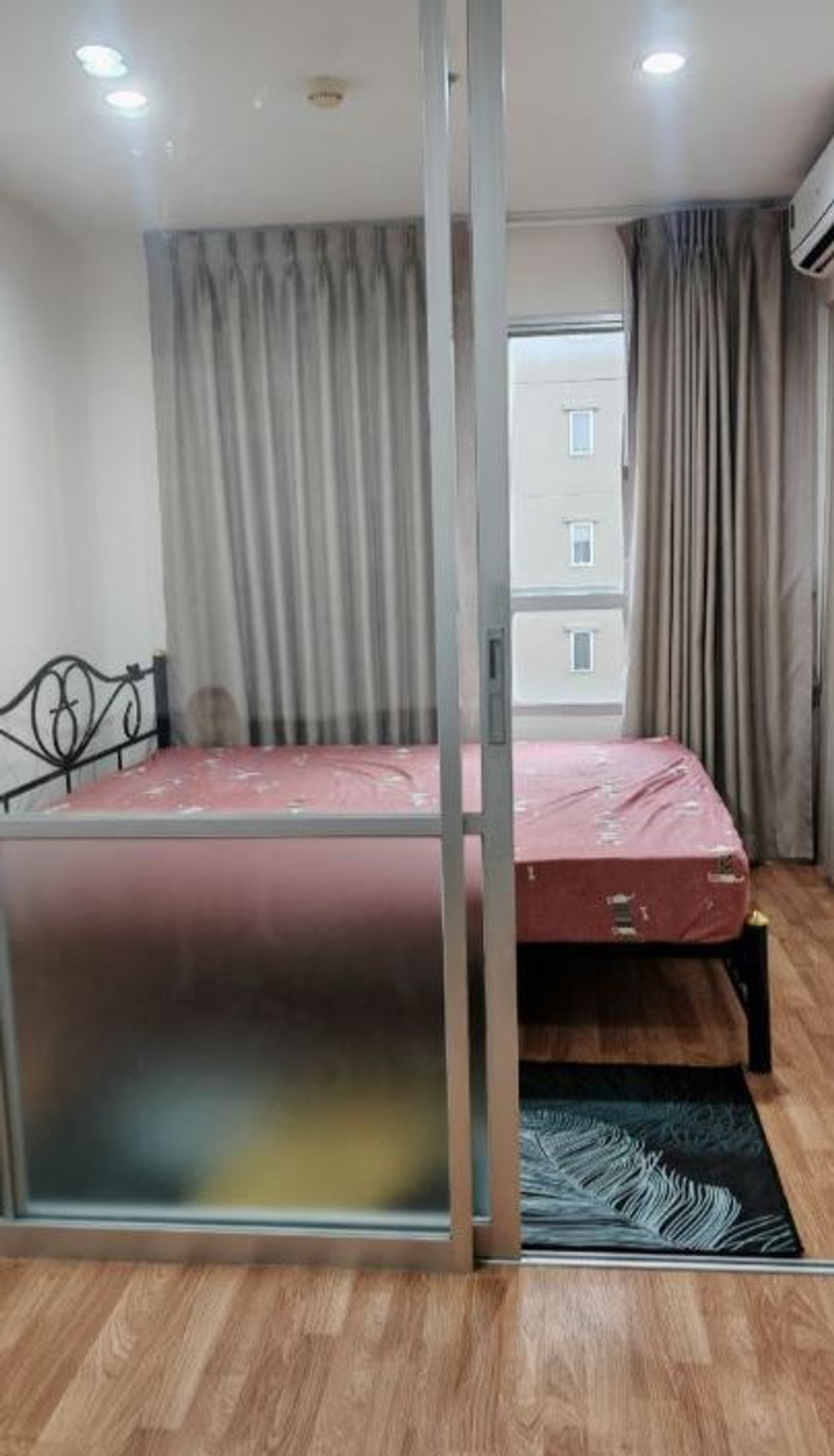 For RentCondoNawamin, Ramindra : For rent, Lumpini Park Nawamin Sri Burapha, 12A floor, building b1, garden view.