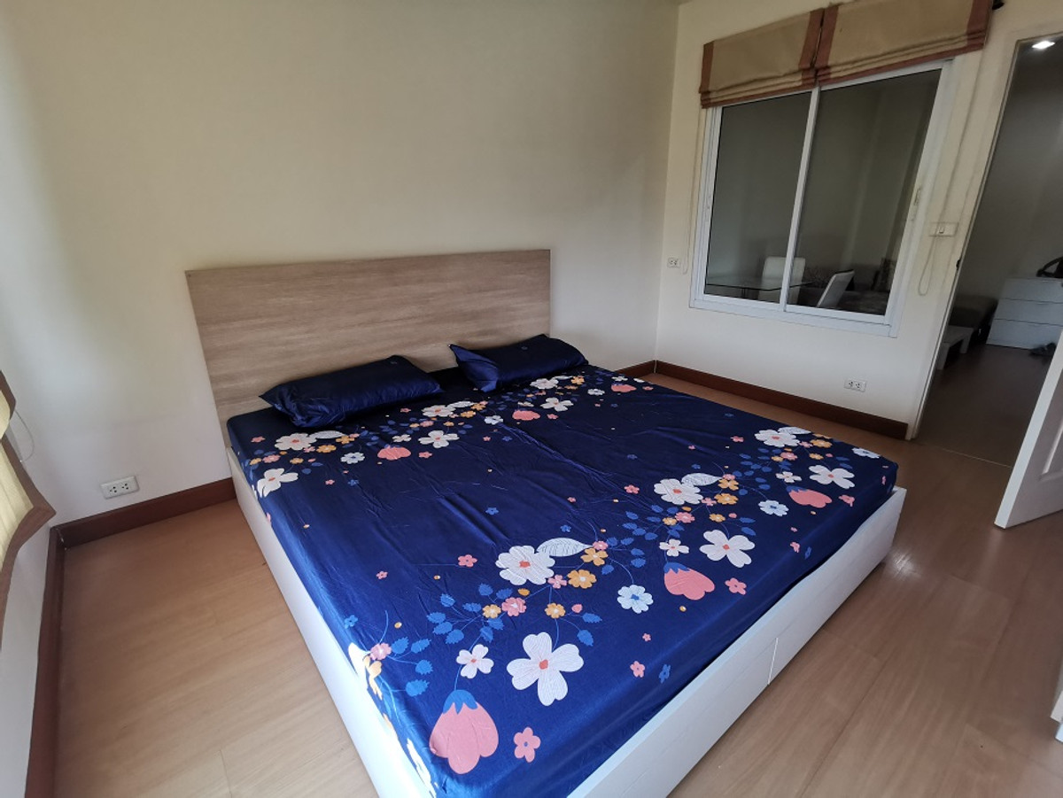 For RentCondoThaphra, Talat Phlu, Wutthakat : Condo for rent, Life @ BTS Thapra (Life@ BTS Thapra), near BTS Talat Phlu, with furniture + washing machine + sink, only 9,000 baht.