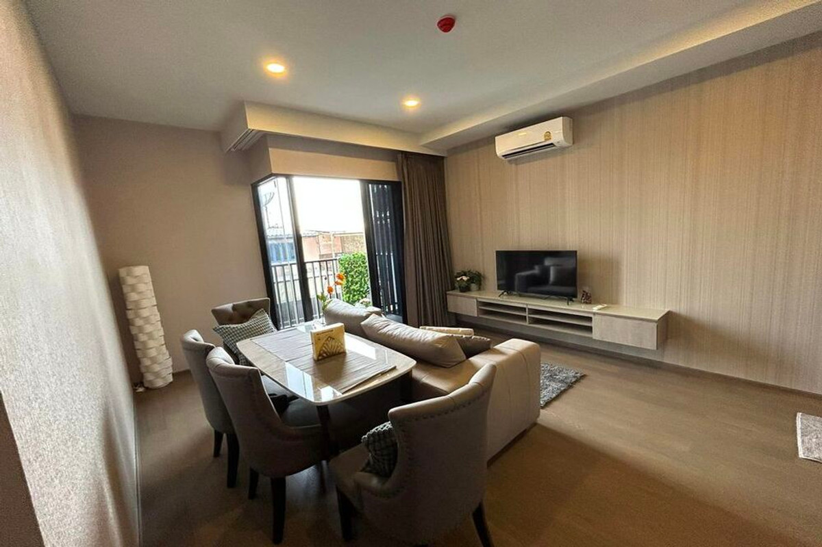 For SaleCondoRatchathewi,Phayathai : 🔥 Sale with tenant !! rare item, good location,  modern style, great facility !! 🔥 Code C20230700140..........Park Origin Phayathai, 2 bedroom, 2 bathroom, furnished, Special Deal!!📣📣