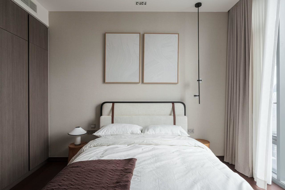 For RentCondoNana, North Nana,Sukhumvit13, Soi Nana : 2 bedrooms at Q1 Sukhumvit, Contact 062-496-6454