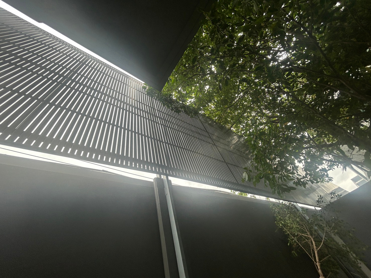 ขายบ้านเลียบทางด่วนรามอินทรา : ขายบ้านเดี่ยวบูก้าน โยธินพัฒนา 3 ชั้น 112.80 วา พื้นที่ใช้สอย 737 ตรม.  พร้อมสระว่ายน้ำ เเละลิฟท์โดยสาร