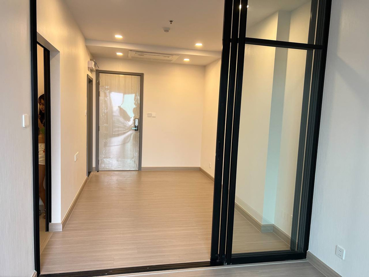 For RentCondoThaphra, Talat Phlu, Wutthakat : Supalai Lite Thaphra Wongwian Yai【𝐑𝐄𝐍𝐓】🔥A light and uncluttered atmosphere; a relaxing feeling.🔥 Contact Line ID: @hacondo