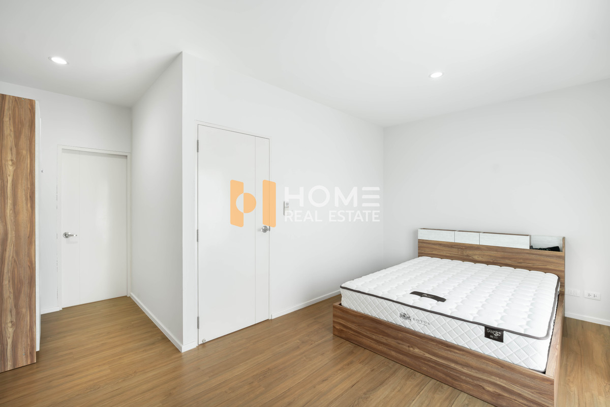 ขายทาวน์โฮมปิ่นเกล้า จรัญสนิทวงศ์ : 🏡 สภาพใหม่กริ๊บ ราคาคุ้มสุดในโครงการ 🔥 บ้านกลางเมือง ปิ่นเกล้า - จรัญ / 3 ห้องนอน (ขาย), Baan Klang Muang Pinklao - Charan / 3 Bedrooma (FOR SALE) BALL213