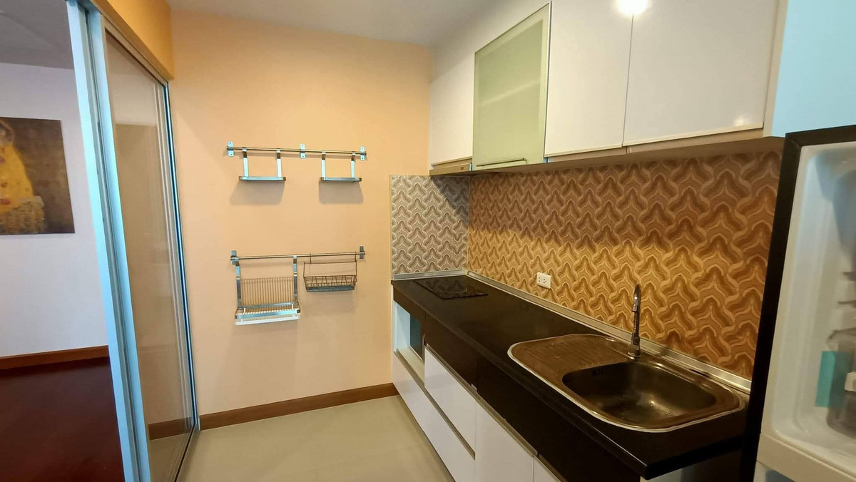 ขายคอนโดสาทร นราธิวาส : 2 ห้องนอน ที่ Supalai Lite Sathorn–Charoenrat, Contact 062-496-6454