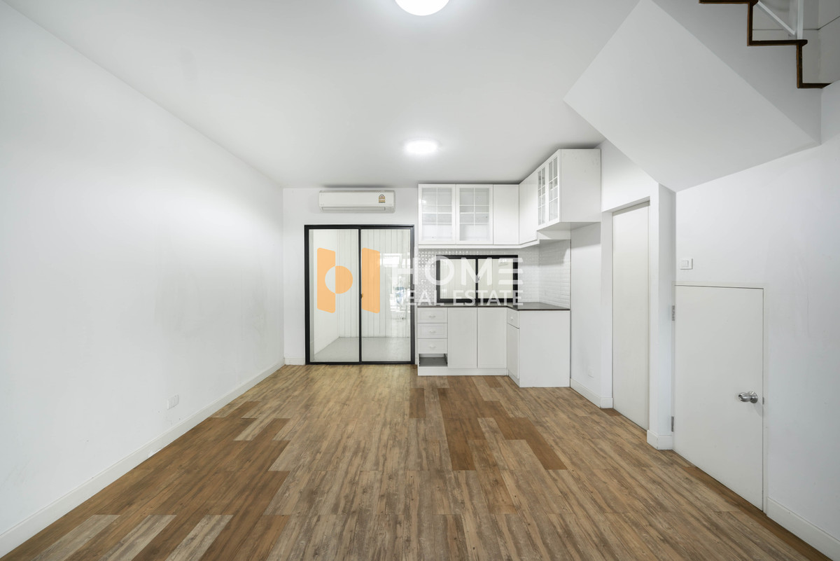 ขายทาวน์โฮมปิ่นเกล้า จรัญสนิทวงศ์ : 🏡 สภาพใหม่กริ๊บ ราคาคุ้มสุดในโครงการ 🔥 บ้านกลางเมือง ปิ่นเกล้า - จรัญ / 3 ห้องนอน (ขาย), Baan Klang Muang Pinklao - Charan / 3 Bedrooma (FOR SALE) BALL213