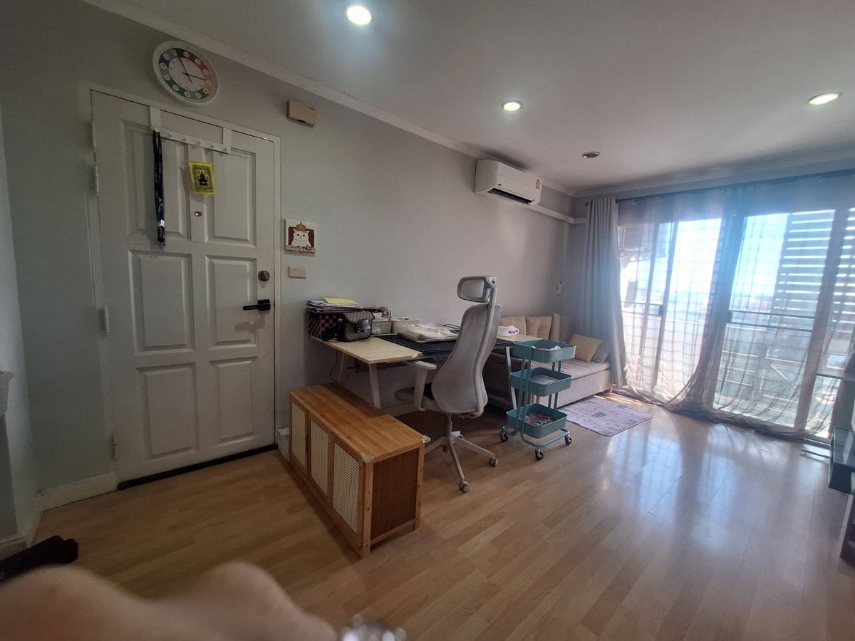 ให้เช่าคอนโดโชคชัย4 ลาดพร้าว71 : คอนโด ให้เช่า 11,000/ด 2 ห้องนอน ขนาด 62 ตรม.สงบเป็นส่วนตัว  รถไฟฟ้าอยู่หน้าปากซอย