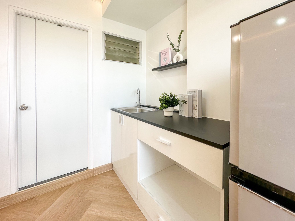 ขายคอนโดบางแค เพชรเกษม : 🔥 ห้องสวย! รีโนเวทใหม่ทั้งห้อง สไตล์มินิมอลอบอุ่น ลุมพินี คอนโดทาวน์ บางแค เฟอร์ฯ แน่น ผ่อนถูกกว่าเช่า.!